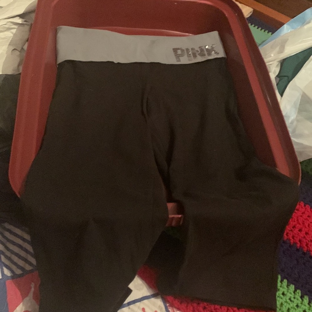 Victoria Secret capris NWOT